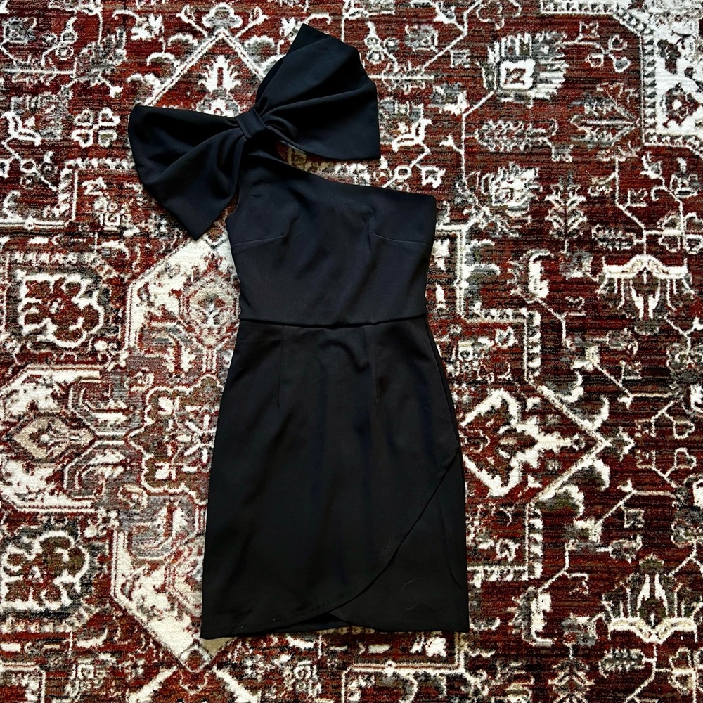 Francesca’s black bow tulip one shoulder dress XS NWT